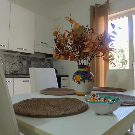 Apartment Dolphin House Pompei