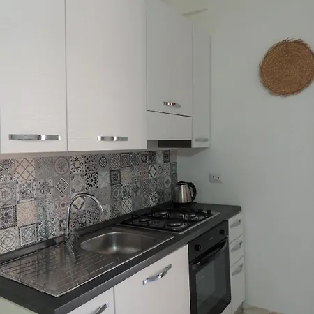 Dolphin House Pompei